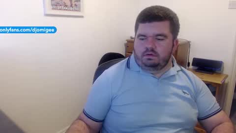 Snapshot of yugogee chatting on 12/04/25, 03:21 Yugo - online show from 12/04/25, 03:21