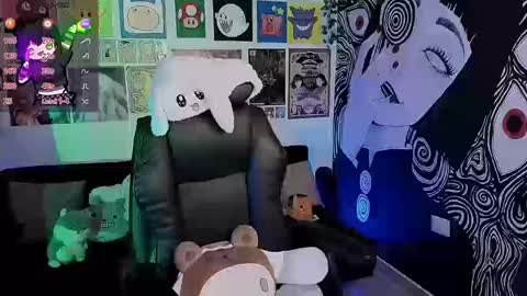 Snapshot of yuhwa chatting on 09/15/25, 11:49 rawr Anne Independent model online show from 09/15/25, 11:49