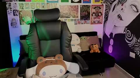 Snapshot of yuhwa chatting on 09/26/25, 11:09 rawr Anne Independent model online show from 09/26/25, 11:09