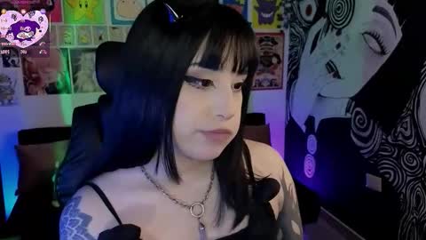 Snapshot of yuhwa chatting on 10/07/25, 11:13 rawr Anne Independent model online show from 10/07/25, 11:13