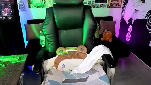    rawr   Anne Independent model      online show from 01/15/26, 08:34