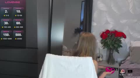 Snapshot of yuki_bloom chatting on 10/21/25, 07:20 yuki_bloom online show from 10/21/25, 07:20