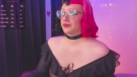 Snapshot of yuki_cross chatting on 04/02/26, 04:43 online show from 04/02/26, 04:43