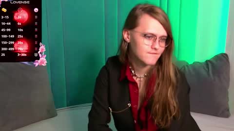 Yuko online show from 11/14/25, 08:18