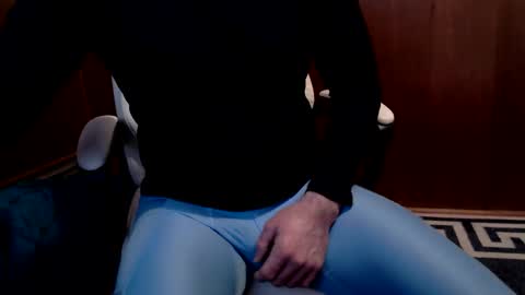 Snapshot of yulanesca chatting on 04/21/26, 05:25 Russ online show from 04/21/26, 05:25