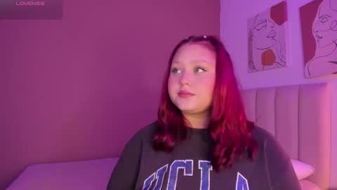 Snapshot of yuli_cardona_ chatting on 10/10/25, 09:14 Yuliet online show from 10/10/25, 09:14