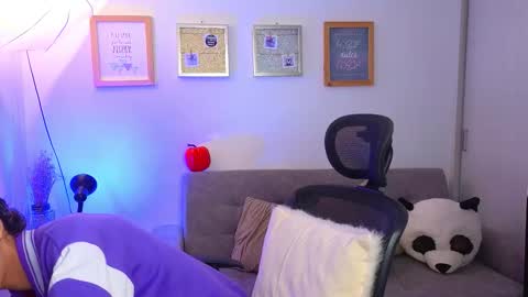 yulian_vasquez online show from 11/03/25, 12:39