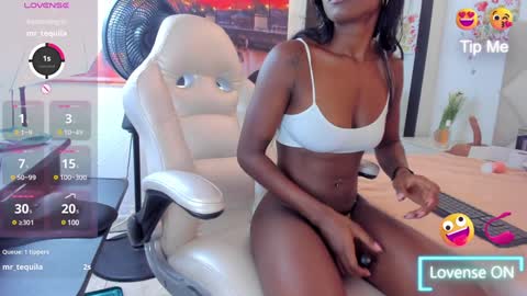 Snapshot of yuliana_milleer chatting on 02/03/25, 08:13 Yuliana online show from 02/03/25, 08:13