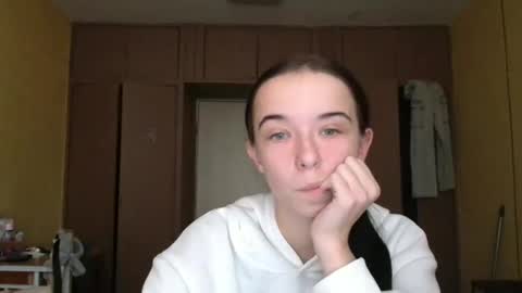 Snapshot of yuliastar chatting on 10/21/25, 06:58 Yuliia online show from 10/21/25, 06:58