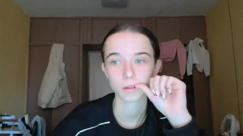 Snapshot of yuliastar chatting on 10/30/25, 07:32 Yuliia online show from 10/30/25, 07:32