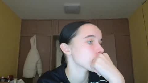 Snapshot of yuliastar chatting on 11/05/25, 08:36 Yuliia online show from 11/05/25, 08:36