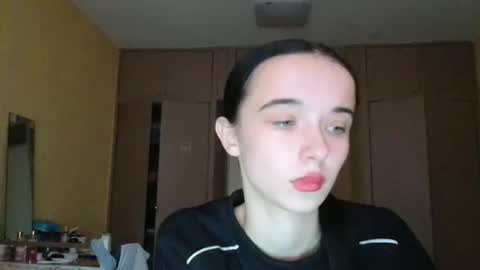 Snapshot of yuliastar chatting on 11/18/25, 07:35 Yuliia online show from 11/18/25, 07:35