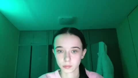 Snapshot of yuliastar chatting on 12/04/25, 07:50 Yuliia online show from 12/04/25, 07:50