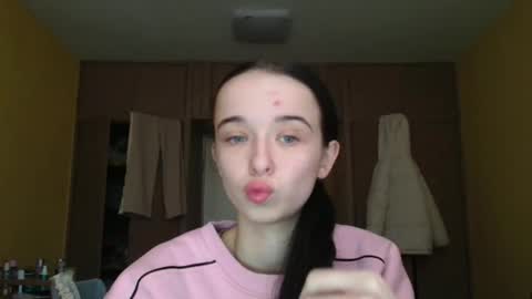 Yuliia online show from 01/12/26, 08:30