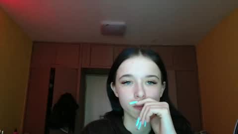 Yuliia online show from 04/17/26, 07:00