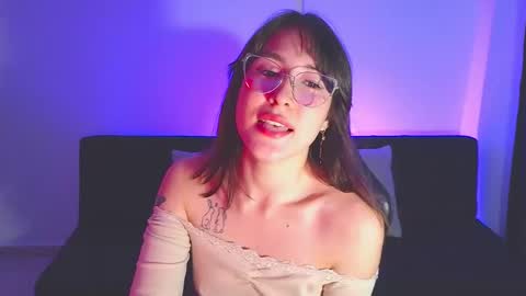 Yulienne online show from 05/10/26, 01:00