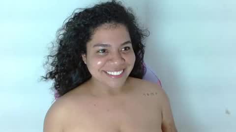 Yuli and SaraIndependent model online show from 01/05/25, 09:57