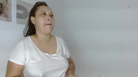 Yuli and SaraIndependent model online show from 01/27/25, 01:37