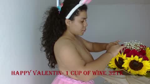 Yuli and SaraIndependent model online show from 02/15/25, 05:17