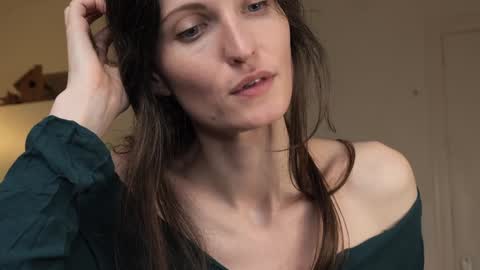 yulla dao online show from 01/20/25, 05:06