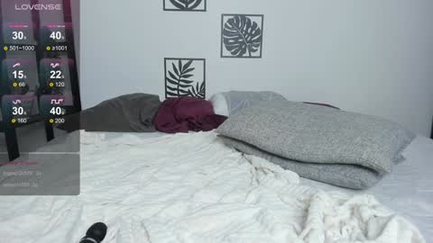 Snapshot of yuly_terner chatting on 01/01/25, 12:55 Yulia Terner online show from 01/01/25, 12:55