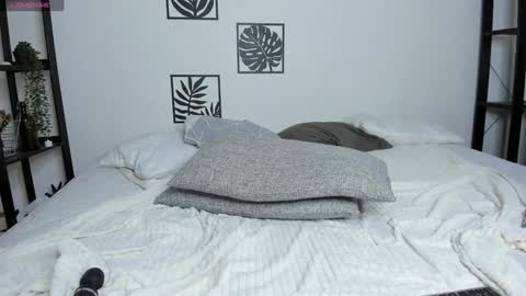 Snapshot of yuly_terner chatting on 01/18/25, 10:06 Yulia Terner online show from 01/18/25, 10:06