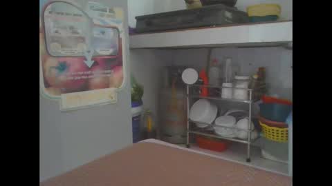 yumi123_ online show from 11/28/25, 02:03