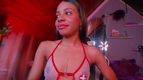 yumi_hanna online show from 12/04/25, 02:43