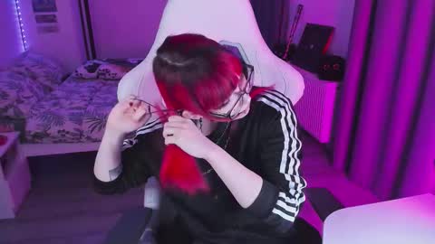 Yumi 3 online show from 02/02/26, 07:12