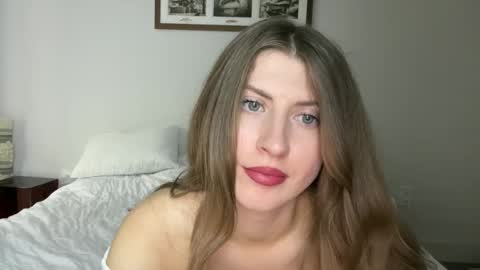 Snapshot of yumiandwolf chatting on 03/06/25, 10:15 yumiandwolf online show from 03/06/25, 10:15