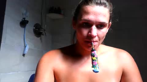 Snapshot of yumiepussyy chatting on 10/01/25, 06:36 Payton kelly online show from 10/01/25, 06:36