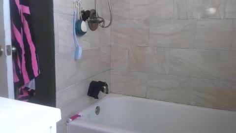 Snapshot of yumiepussyy chatting on 02/08/26, 03:37 Payton kelly online show from 02/08/26, 03:37