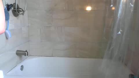 Snapshot of yumiepussyy chatting on 04/10/26, 06:12 Payton kelly online show from 04/10/26, 06:12