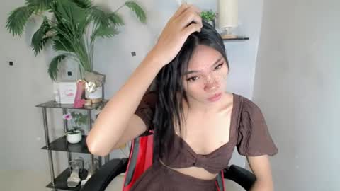 CALL ME YUMLEXX online show from 07/25/26, 08:01