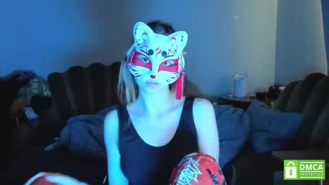 Snapshot of yumiko_uwu chatting on 04/25/26, 10:18 Yumeko online show from 04/25/26, 10:18