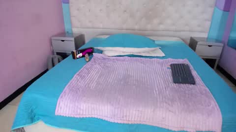 Snapshot of yumiviolet chatting on 02/13/26, 09:44 YumiViolet online show from 02/13/26, 09:44