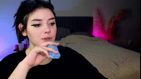 Snapshot of yumiyammy chatting on 01/01/25, 03:45 YumemiyaYumi online show from 01/01/25, 03:45