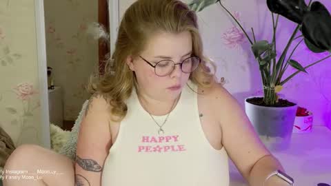 Polly online show from 09/21/25, 07:04