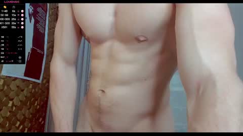 Snapshot of yummmy_dick_ chatting on 06/10/26, 06:29 STUD online show from 06/10/26, 06:29