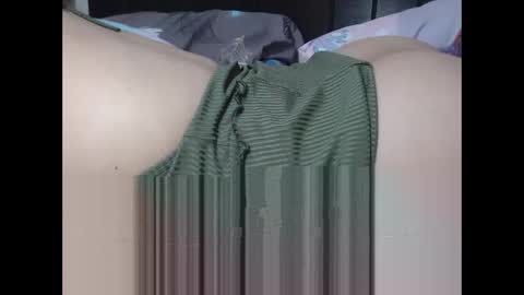 yummy72747 online show from 12/15/25, 11:47