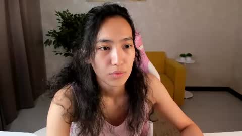 Snapshot of yummy_lamii chatting on 07/03/26, 03:35 Cindey online show from 07/03/26, 03:35