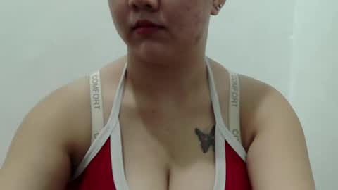 yummy_tits23xx online show from 05/20/26, 10:54