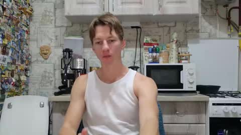 Snapshot of yummyalexxx chatting on 11/30/25, 04:55 Alex online show from 11/30/25, 04:55