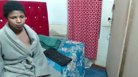 Snapshot of yummybumz chatting on 10/23/25, 01:16 yummybumz online show from 10/23/25, 01:16