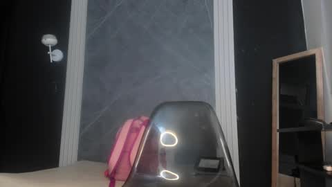 Snapshot of yummyduo chatting on 02/24/25, 05:20 Yummyduo online show from 02/24/25, 05:20