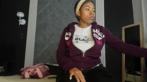 Snapshot of yummyduo chatting on 02/26/25, 12:14 Yummyduo online show from 02/26/25, 12:14