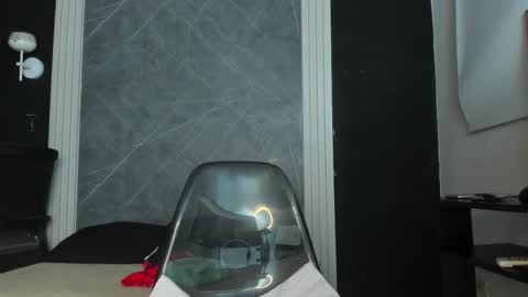 Snapshot of yummyduo chatting on 03/06/25, 11:03 Yummyduo online show from 03/06/25, 11:03