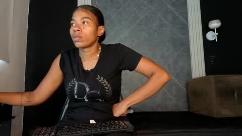 Snapshot of yummyduo chatting on 09/29/25, 12:43 Yummyduo online show from 09/29/25, 12:43