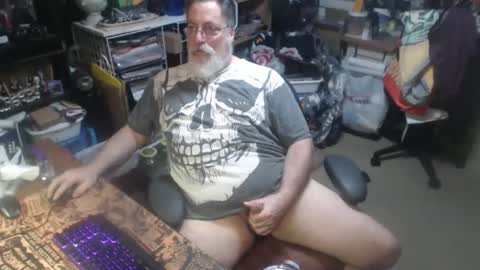 Snapshot of yummyflguy chatting on 04/29/26, 12:48 yummyflguy online show from 04/29/26, 12:48