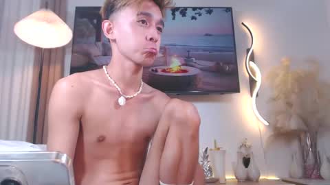 Justine online show from 01/15/25, 10:13